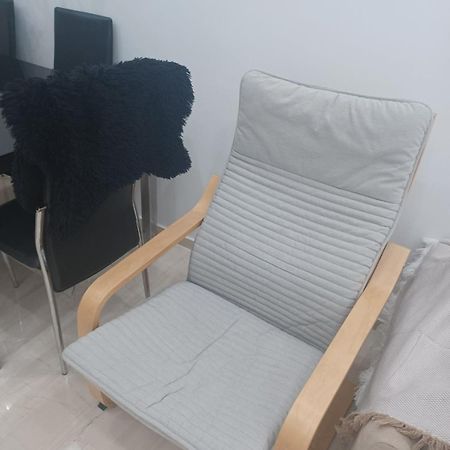 Cozy Renovated Apartment Афины Номер фото