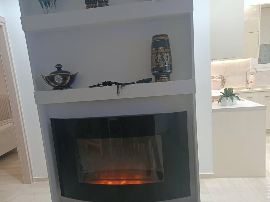 Cozy Renovated Apartment Афины Экстерьер фото